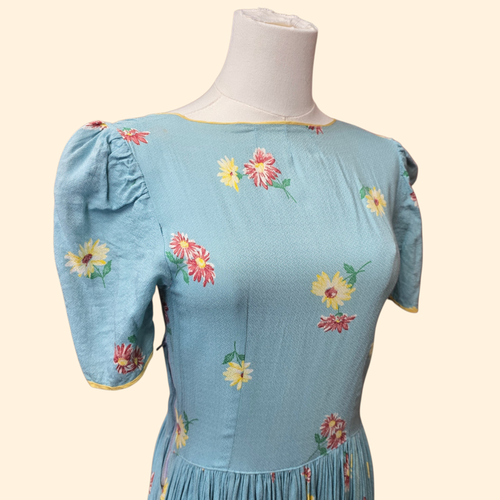 1940s Floral Print Maxi Dress ~ Extra Small ~ Blue Daisy Rayon Crepe