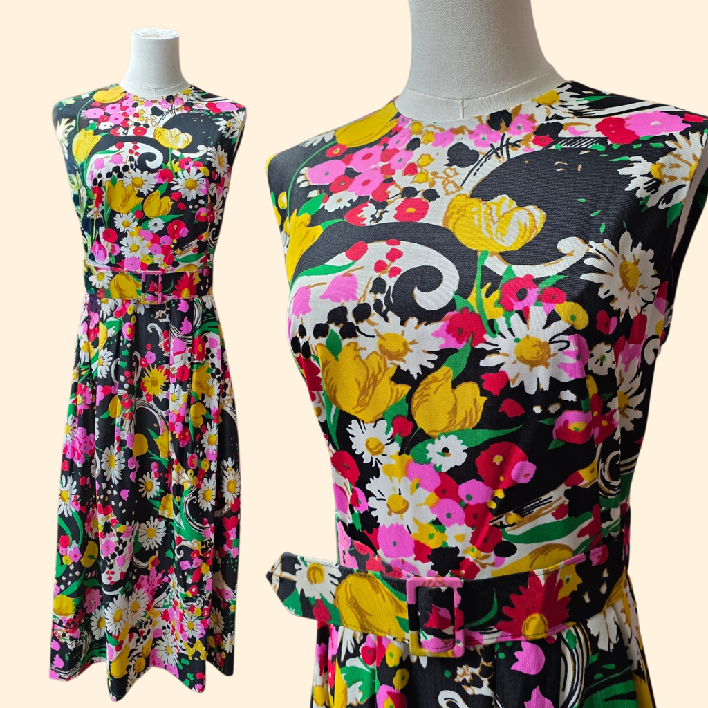 1960s Flower Power Sleeveless Maxi Dress ~ Small ~ Black Floral Daisy