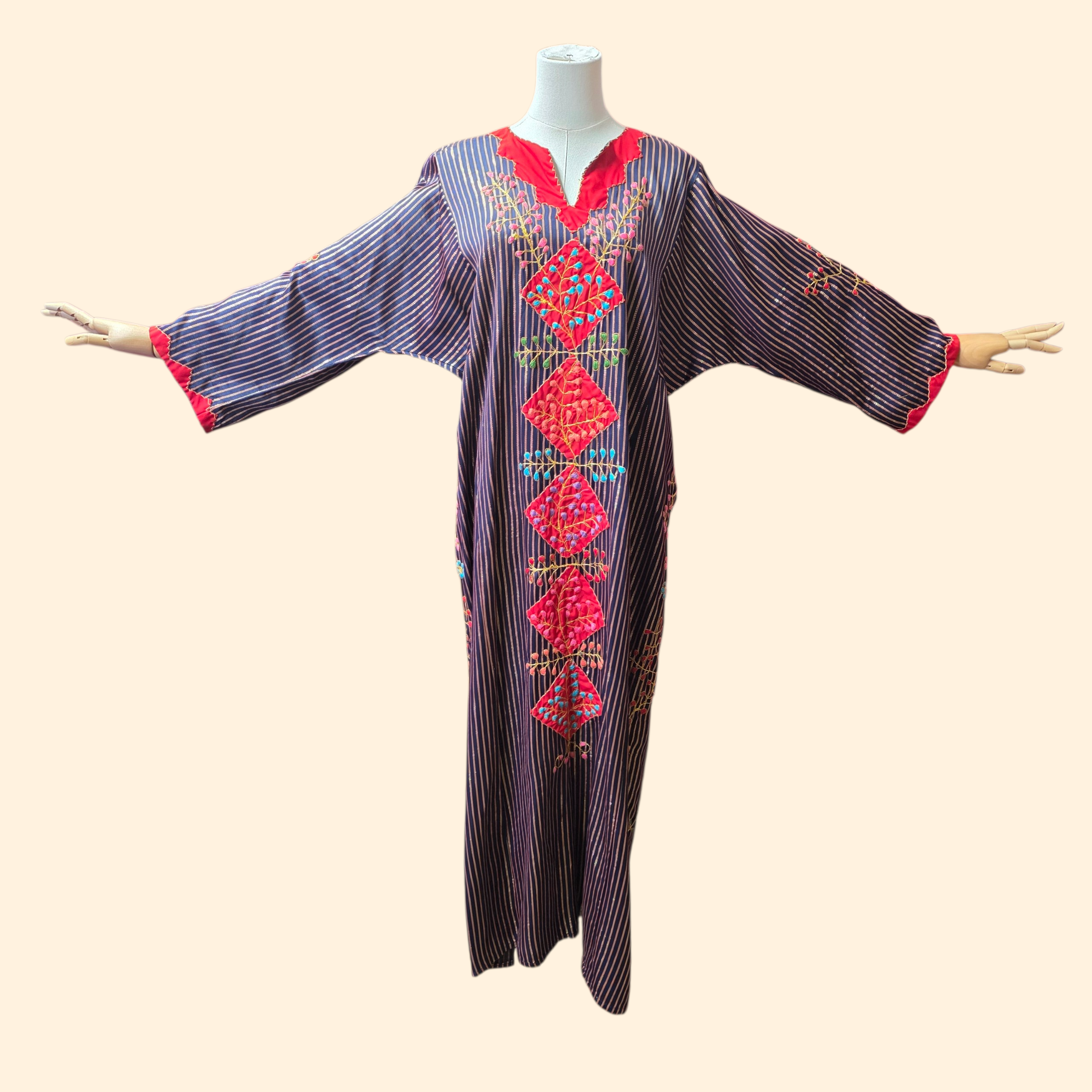1960s Metallic Embrodered Kaftan ~ Large ~  Gold Lurex Stripe Batwing
