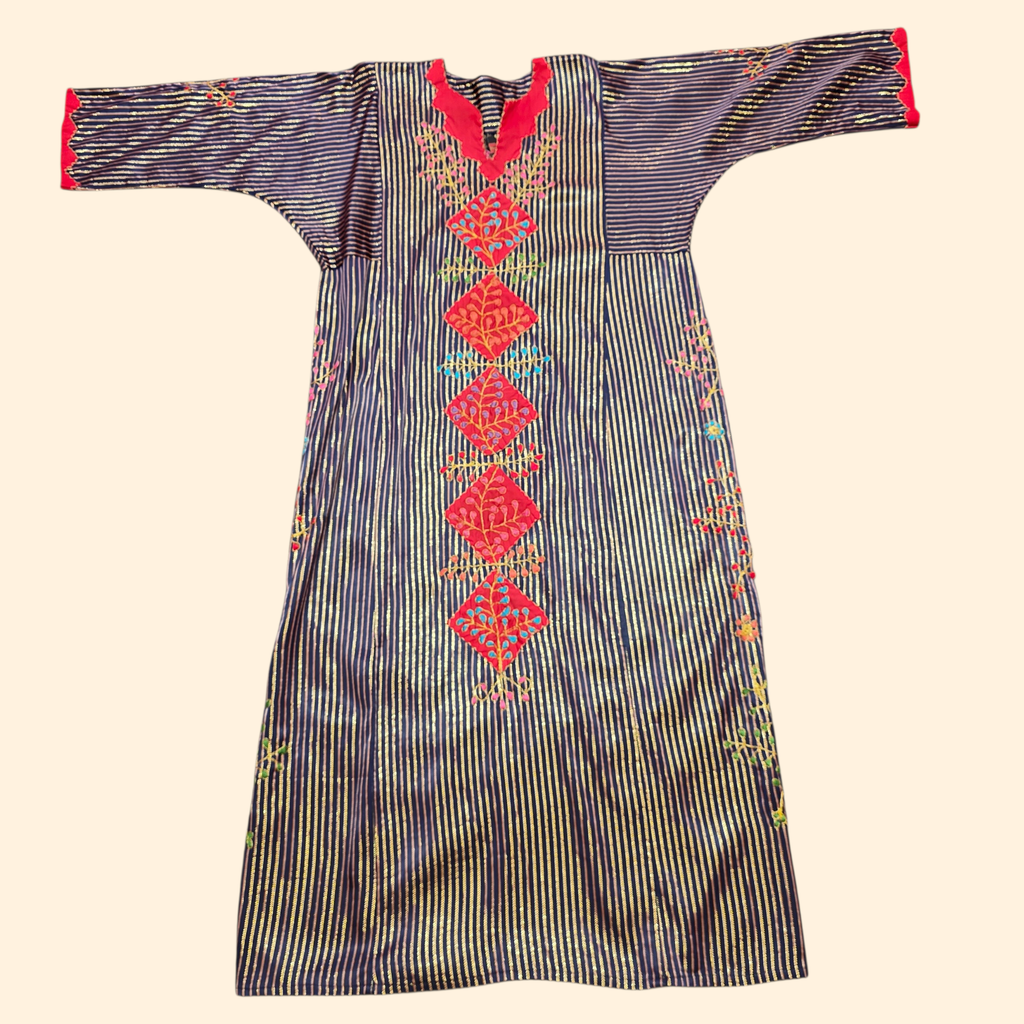 1960s Metallic Embrodered Kaftan ~ Large ~  Gold Lurex Stripe Batwing
