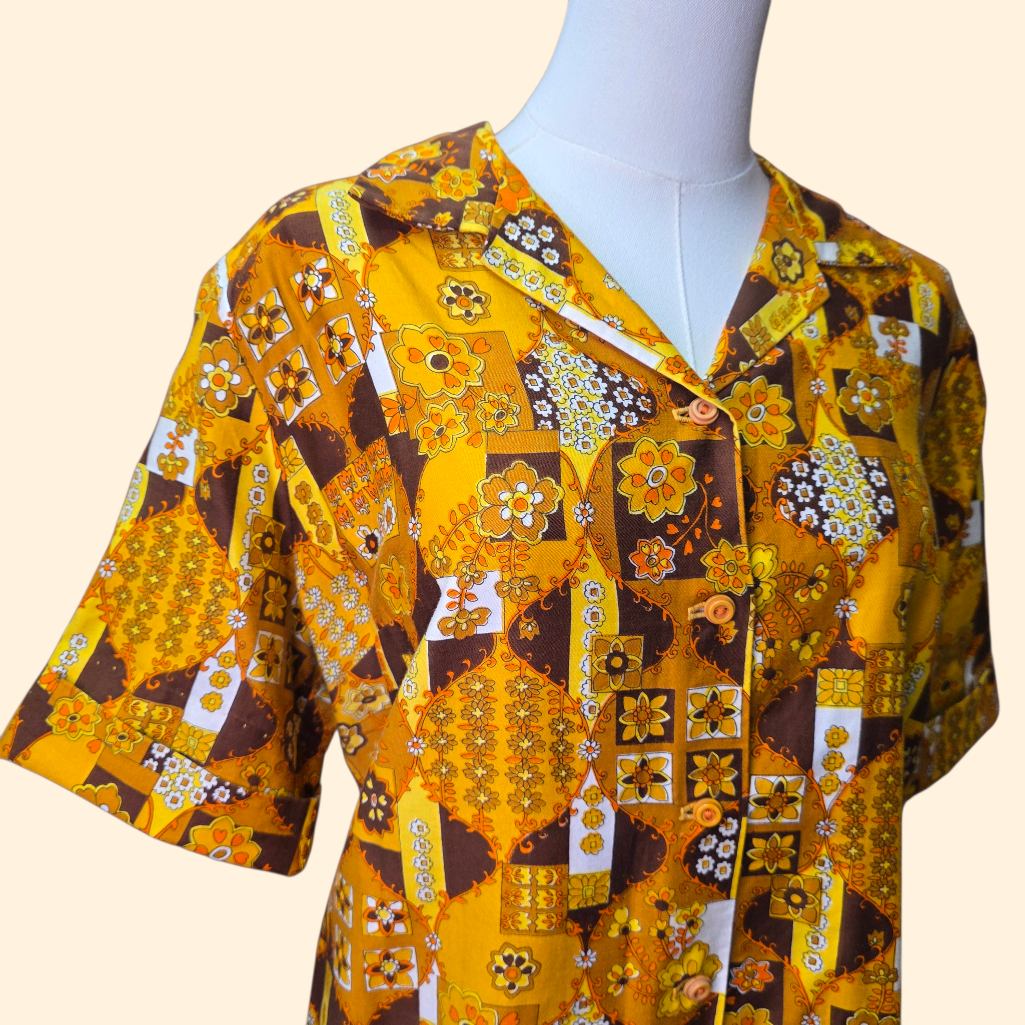1960s Flower Power Button Down Shirt ~ Large ~ Mustard Orange Brown Floral