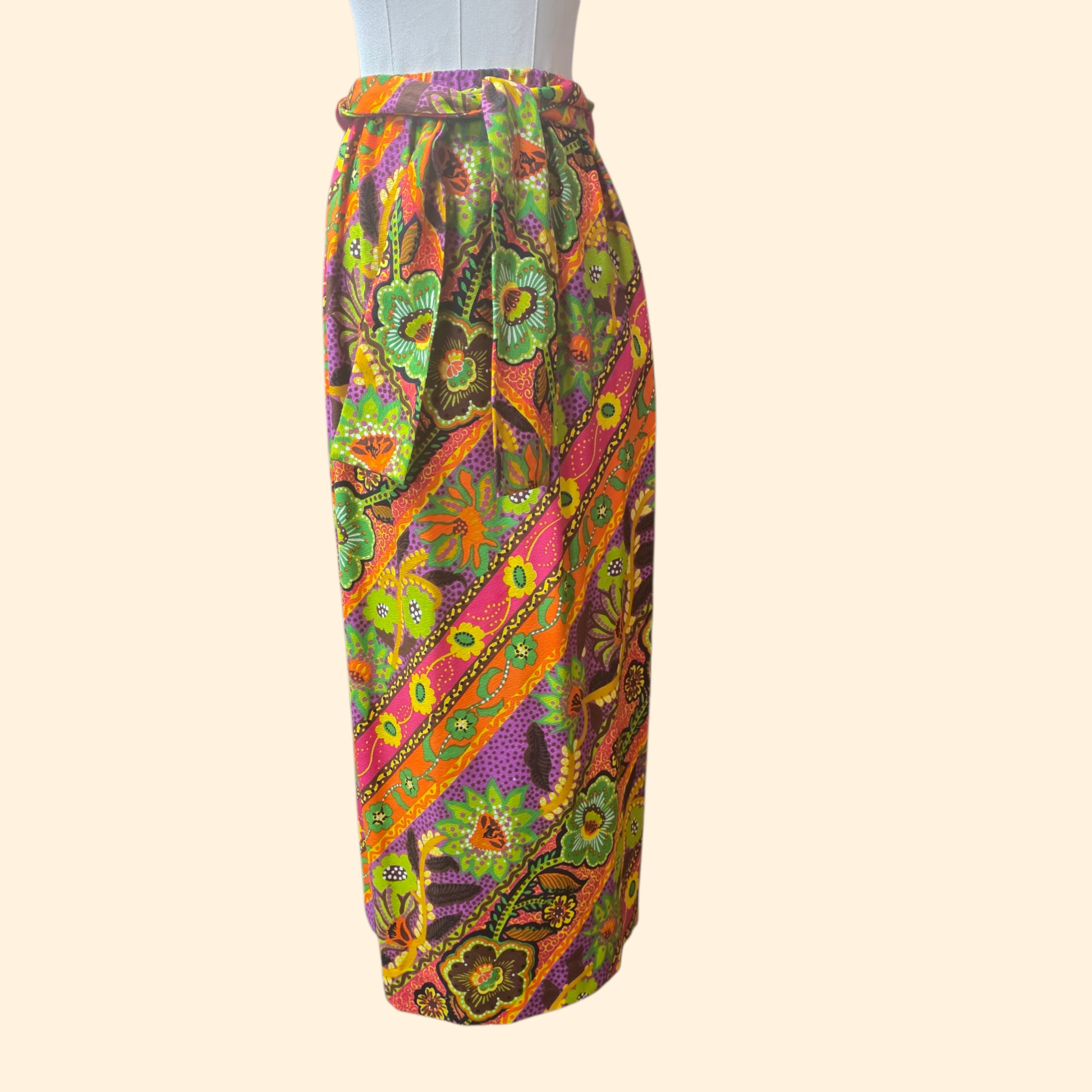 1960s Alice Psychedelic Floral Barkcloth Maxi Skirt ~ Medium ~ Dayglo Hawaiian