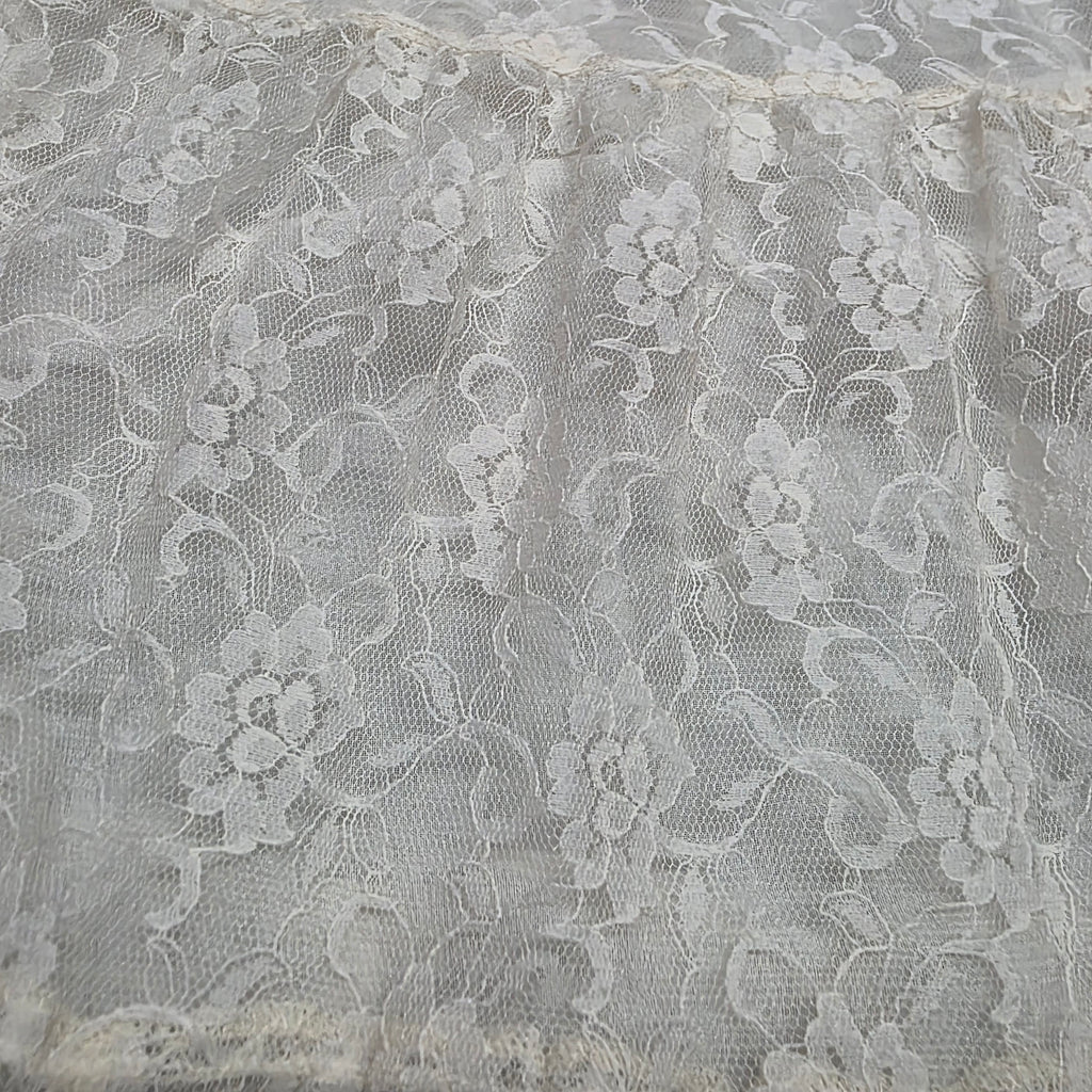 1980s Ivory Tiered Lace Western Maxi Skirt ~ Large ~ Boho