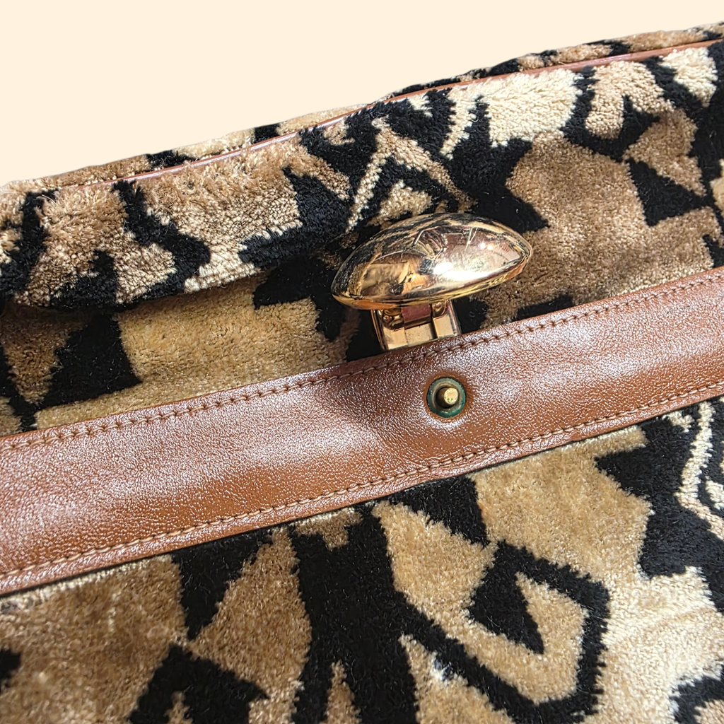 1970s Carpet Bag ~ Boho Shoulder Bag Tapestry Purse