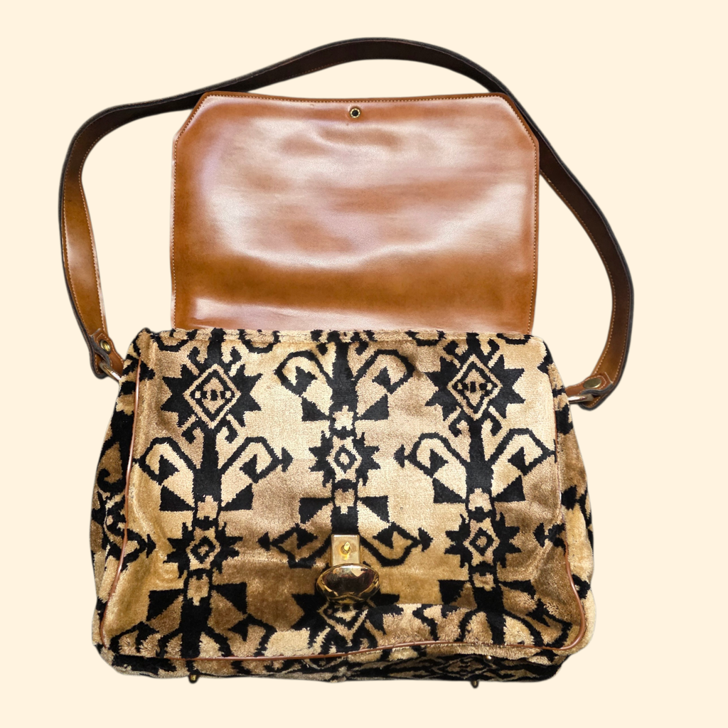 1970s Carpet Bag ~ Boho Shoulder Bag Tapestry Purse