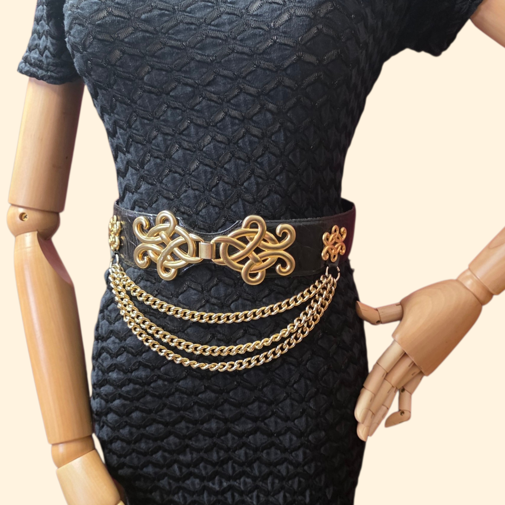 1980s Avignon Black Leather Wide Statement Belt ~ Gold Tone Chain