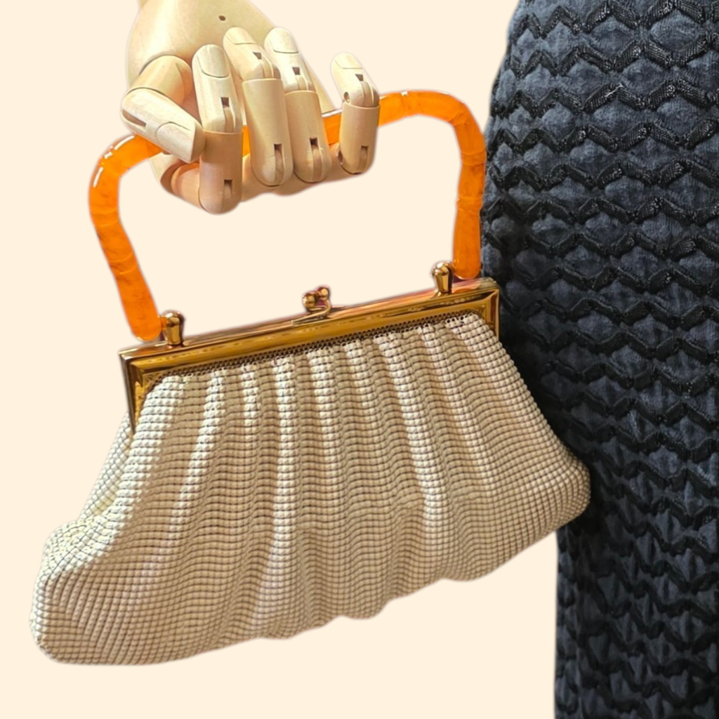 1960s Whiting and Davis Ivory Chain Mail Handbag~ Bamboo Bakelite Lucite Metal Mesh Purse Kiss Lock