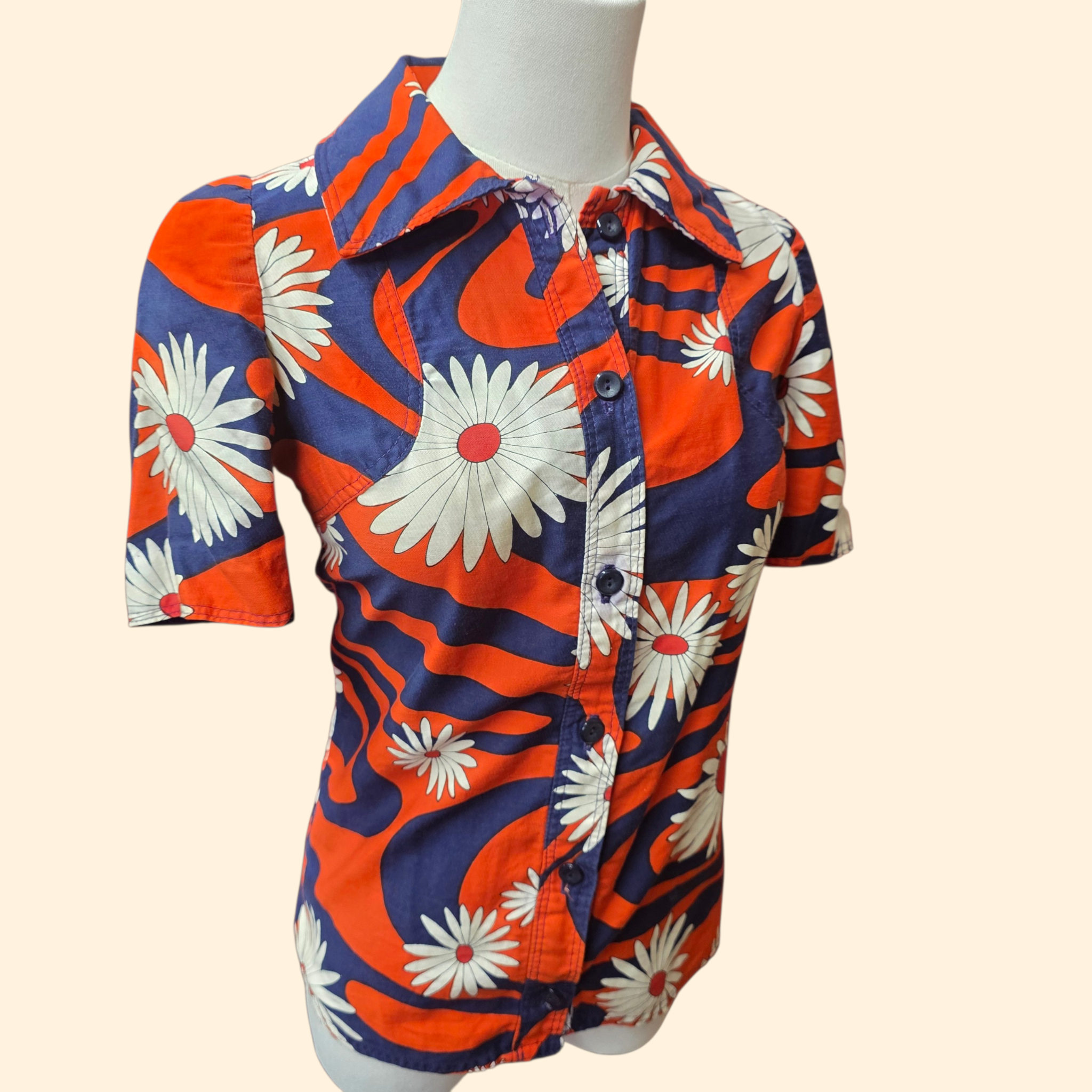 1960s Red White and Blue Flower Power Button Down Shirt ~ Extra Small ~ Daisy Swirl