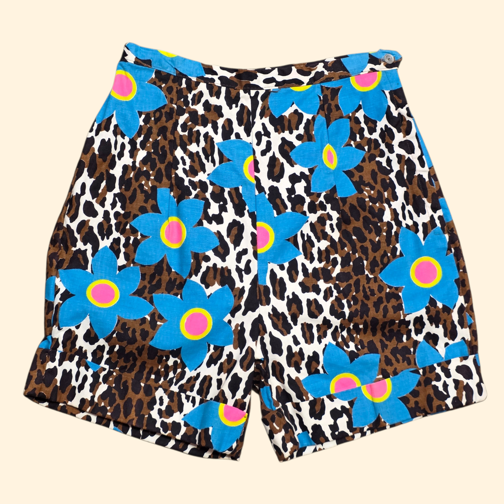 1960s High Rise Flower Power Leopard Print Shorts ~ Extra Small / Small