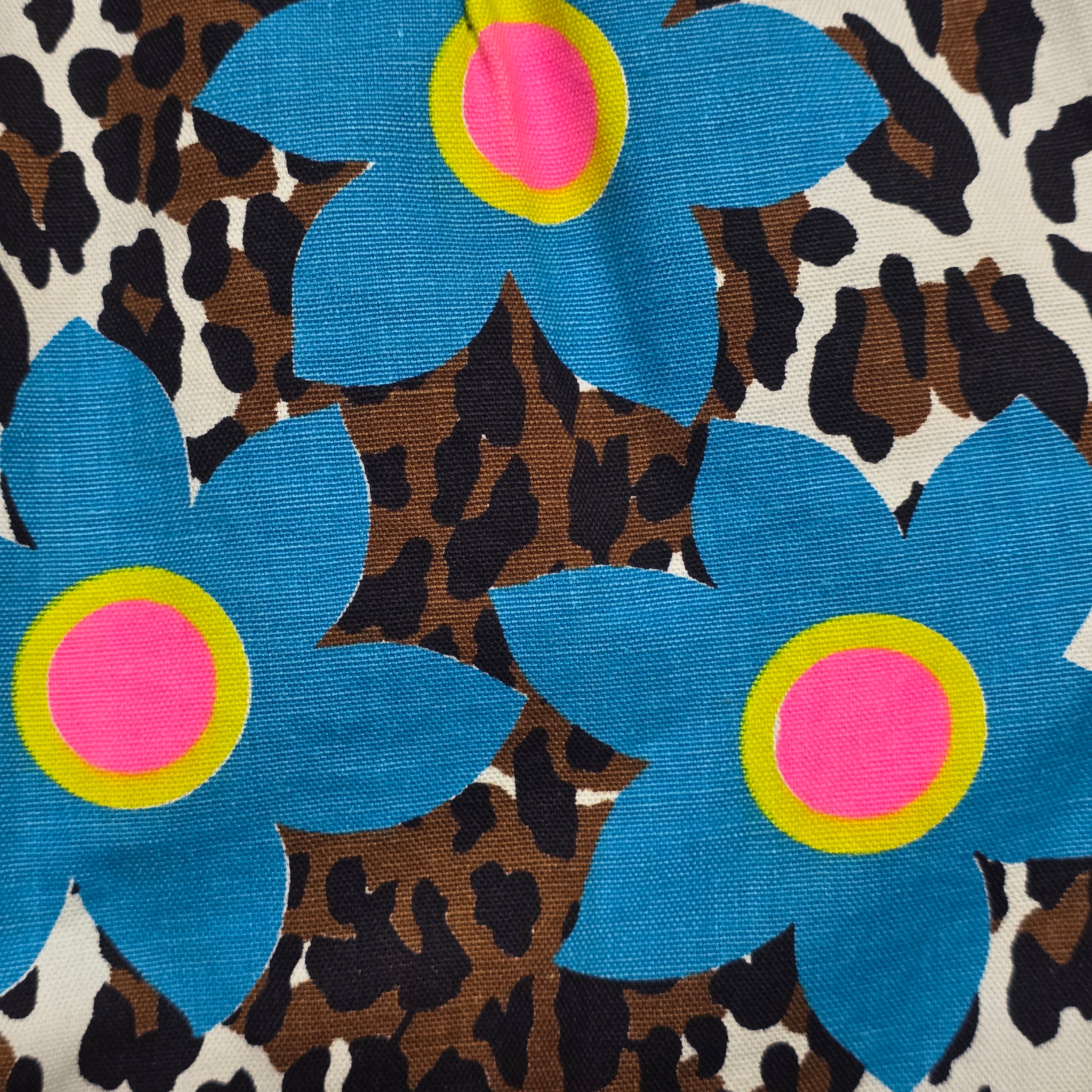 1960s High Rise Flower Power Leopard Print Shorts ~ Extra Small / Small