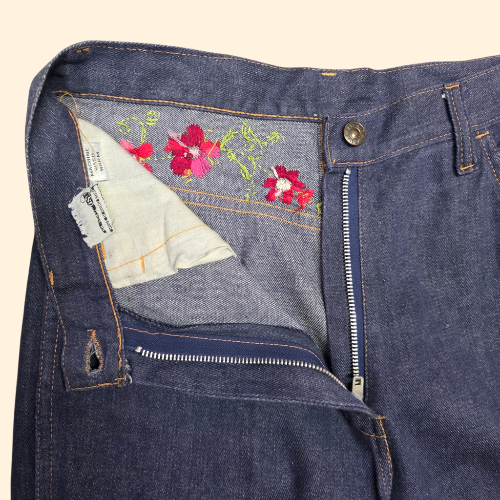 1970s Floral Embroidered Bell Bottom Jeans ~ Medium ~ High Rise Flare Bareback