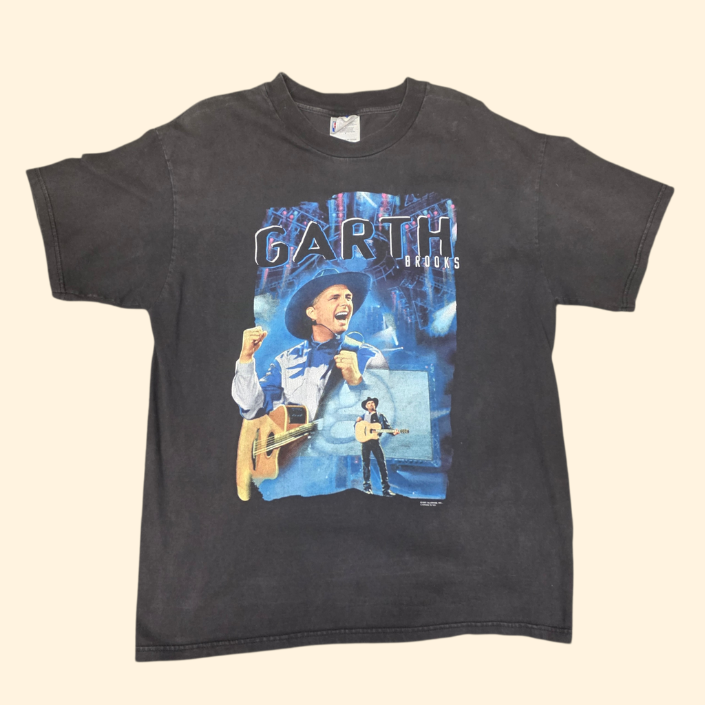 1990s Garth Brooks T Shirt ~ Large ~ 1997 Country Music Front Back