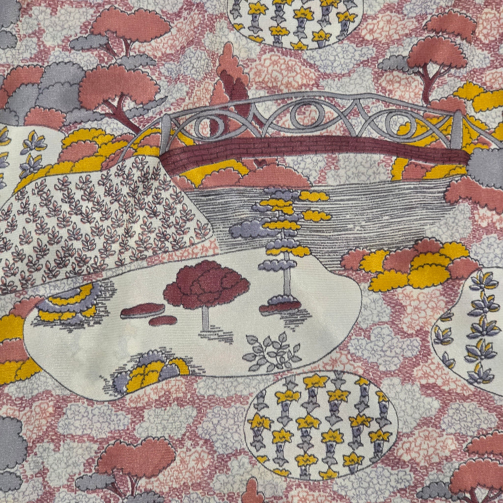 1970s Japanese Garden Bridge Novelty Print Dagger Collar ~ Medium ~ Viking Pink Mustard Gray Men's Long Sleeve Button Down