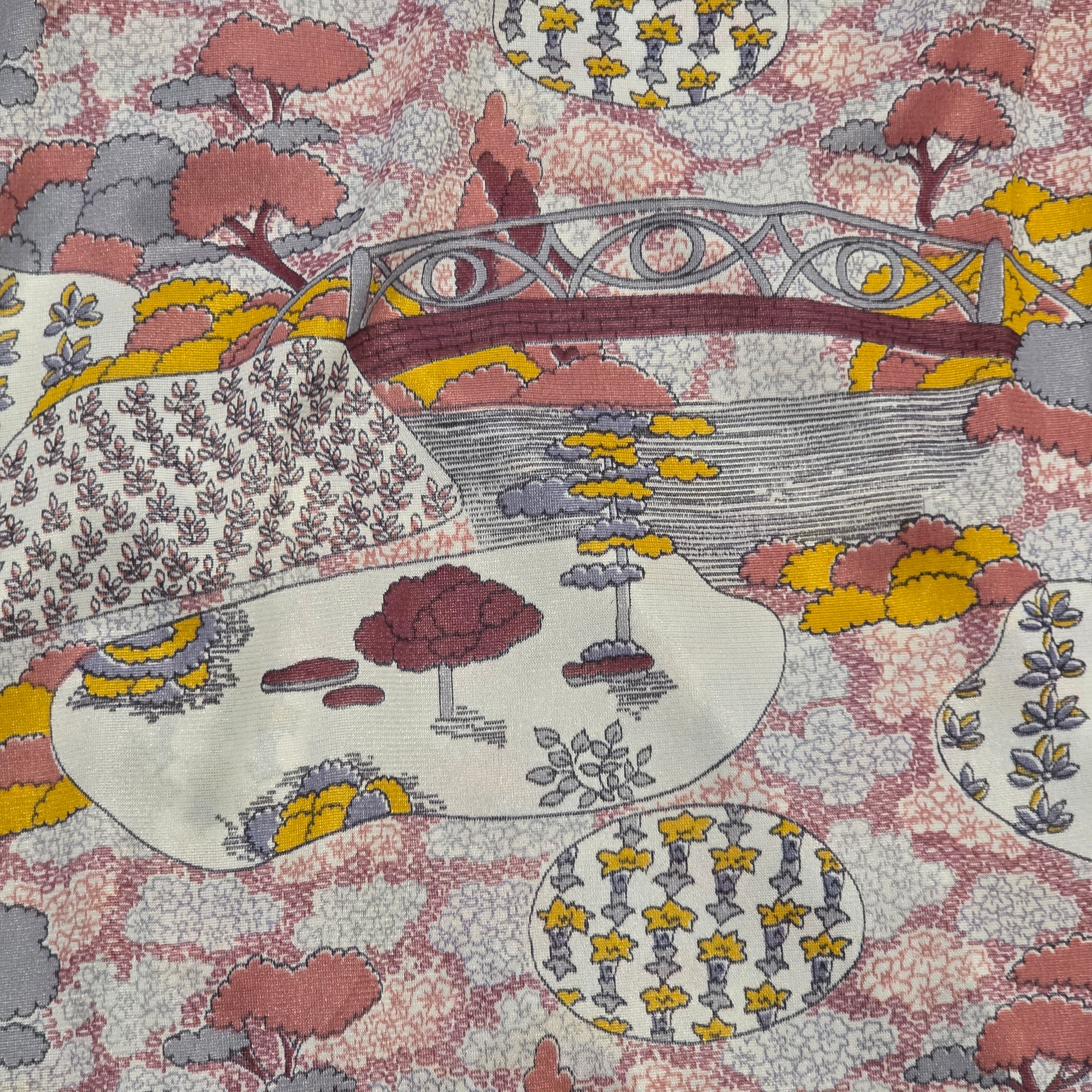 1970s Japanese Garden Bridge Novelty Print Dagger Collar ~ Medium ~ Viking Pink Mustard Gray Men's Long Sleeve Button Down