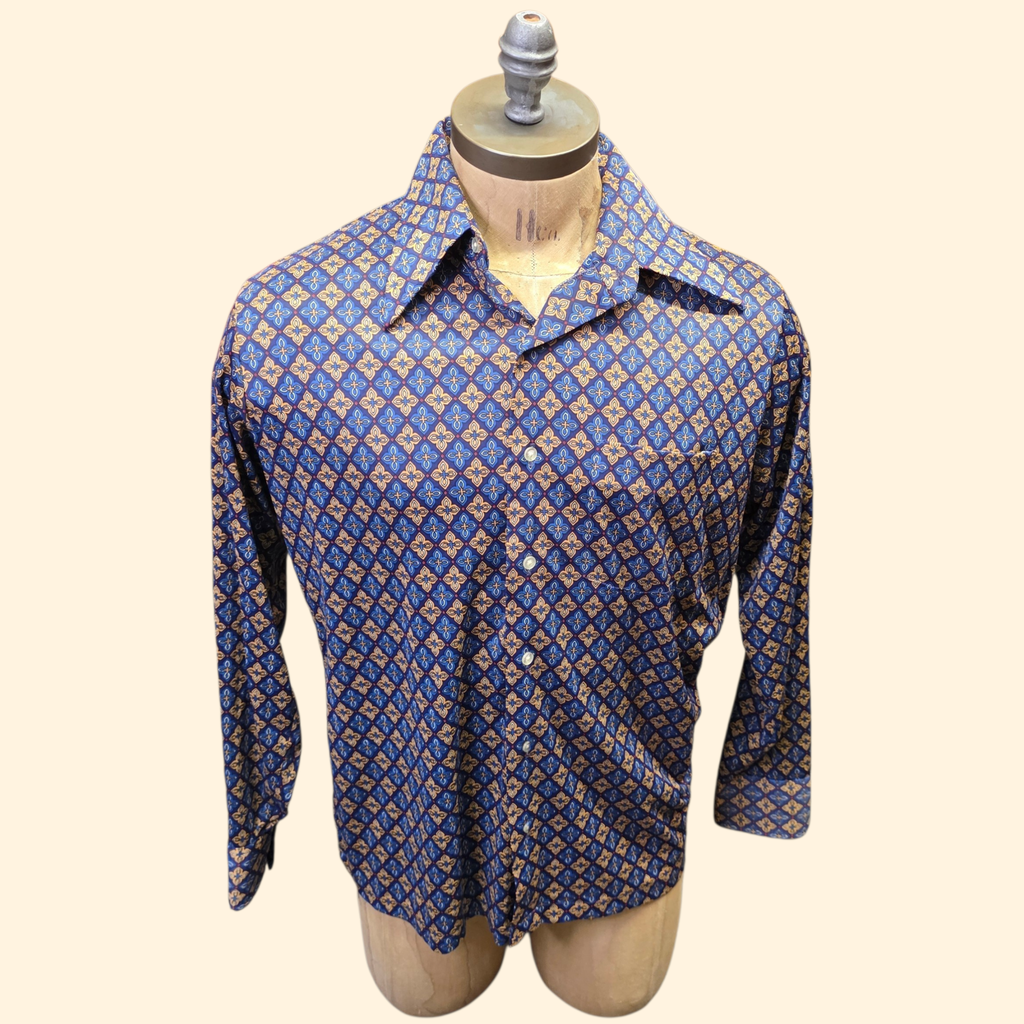 1970s Dagger Collar Button Down Shirt ~ Large ~ Men's Long Sleeve Navy Gold Foulard Print