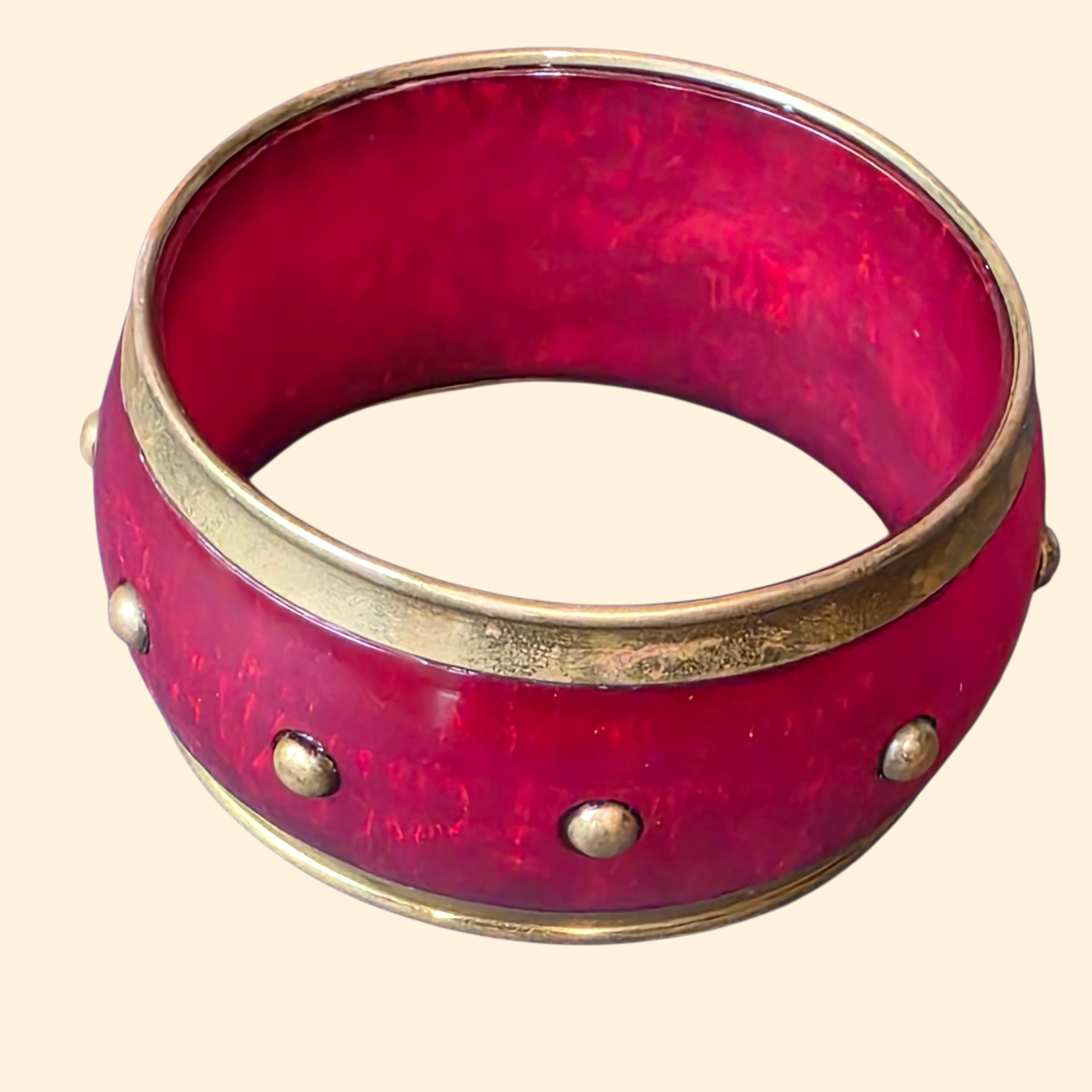 1960s Red Lucite and Brass Chunky Bangle ~ Boho