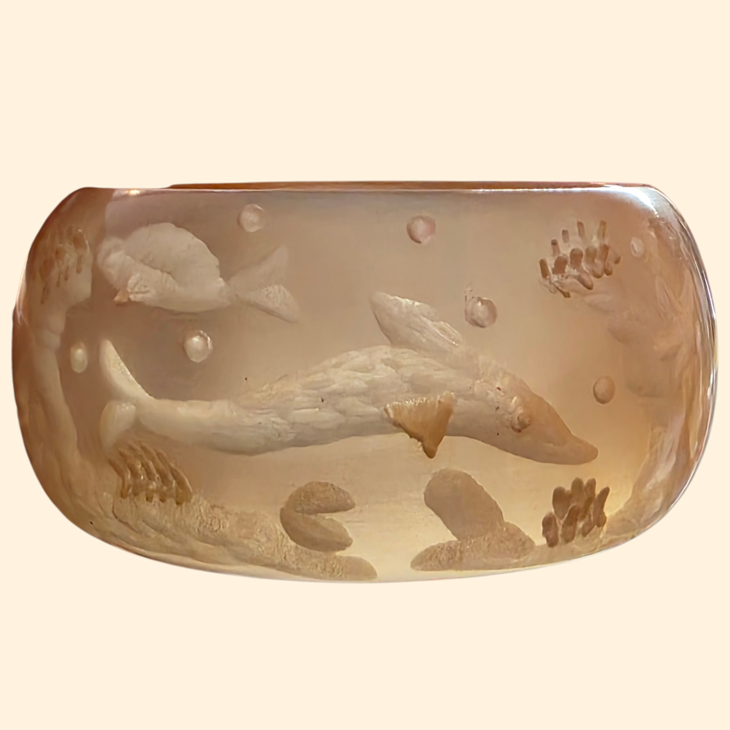 1960s Ocean Theme Reverse Carved Chunky Lucite Bangle
