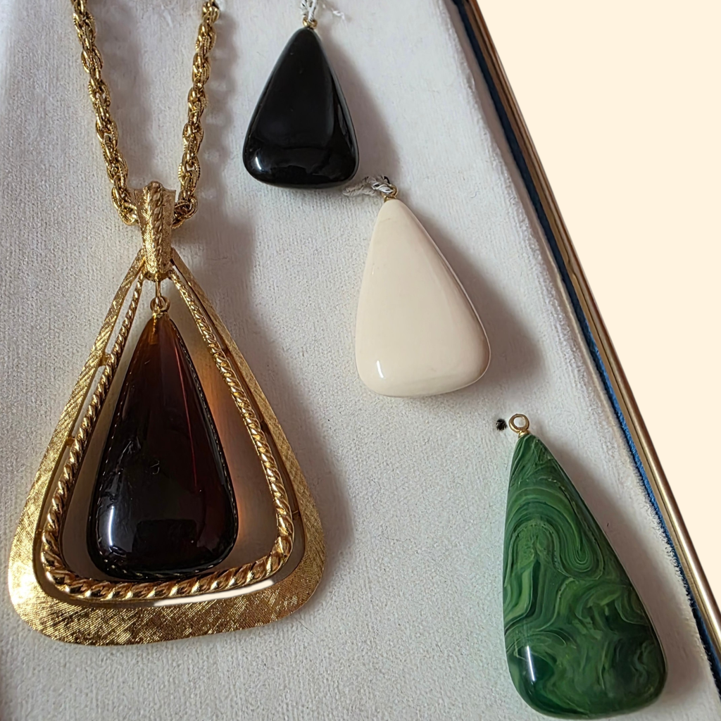 1960s Trifari Interchangeable Teardrop Necklace in Original Box
