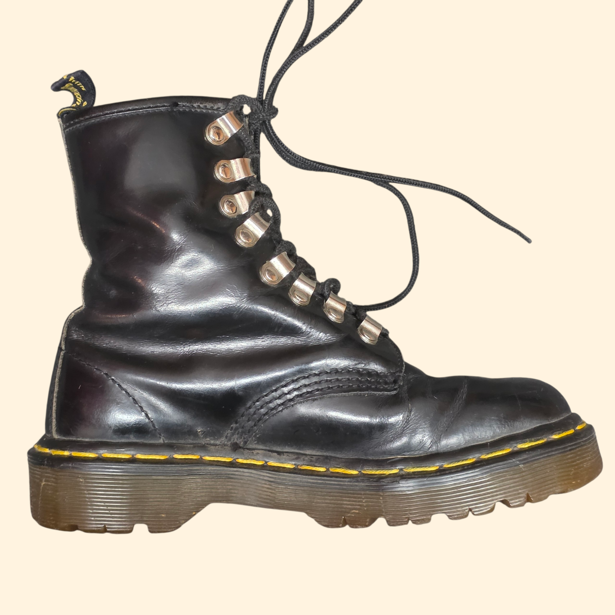 1990s Doc Marten 1460 8 Eyelet Black Leather Boots ~ US Women's 5.5 / 6 ~ Combat D Ring Lace Up