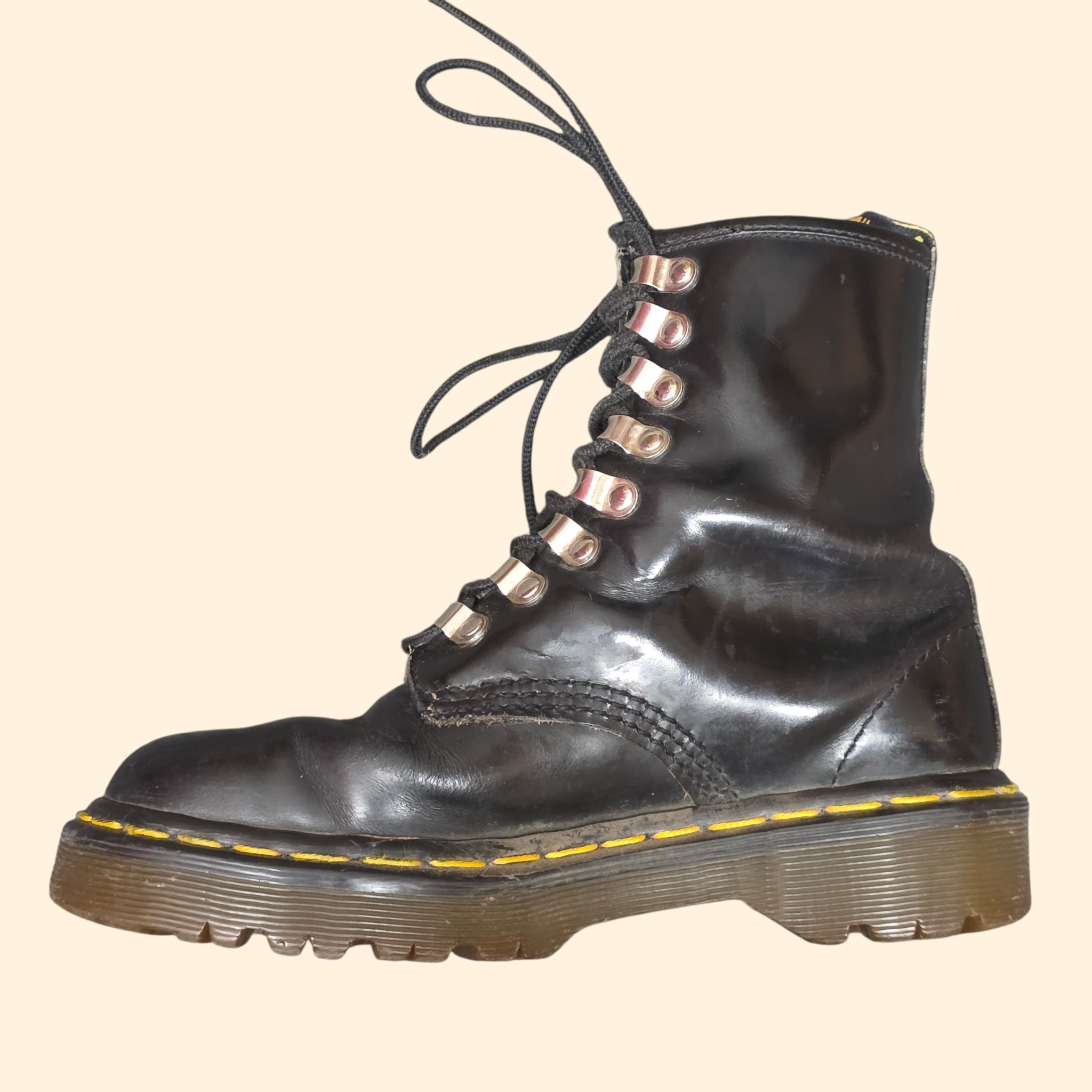 1990s Doc Marten 1460 8 Eyelet Black Leather Boots ~ US Women's 5.5 / 6 ~ Combat D Ring Lace Up