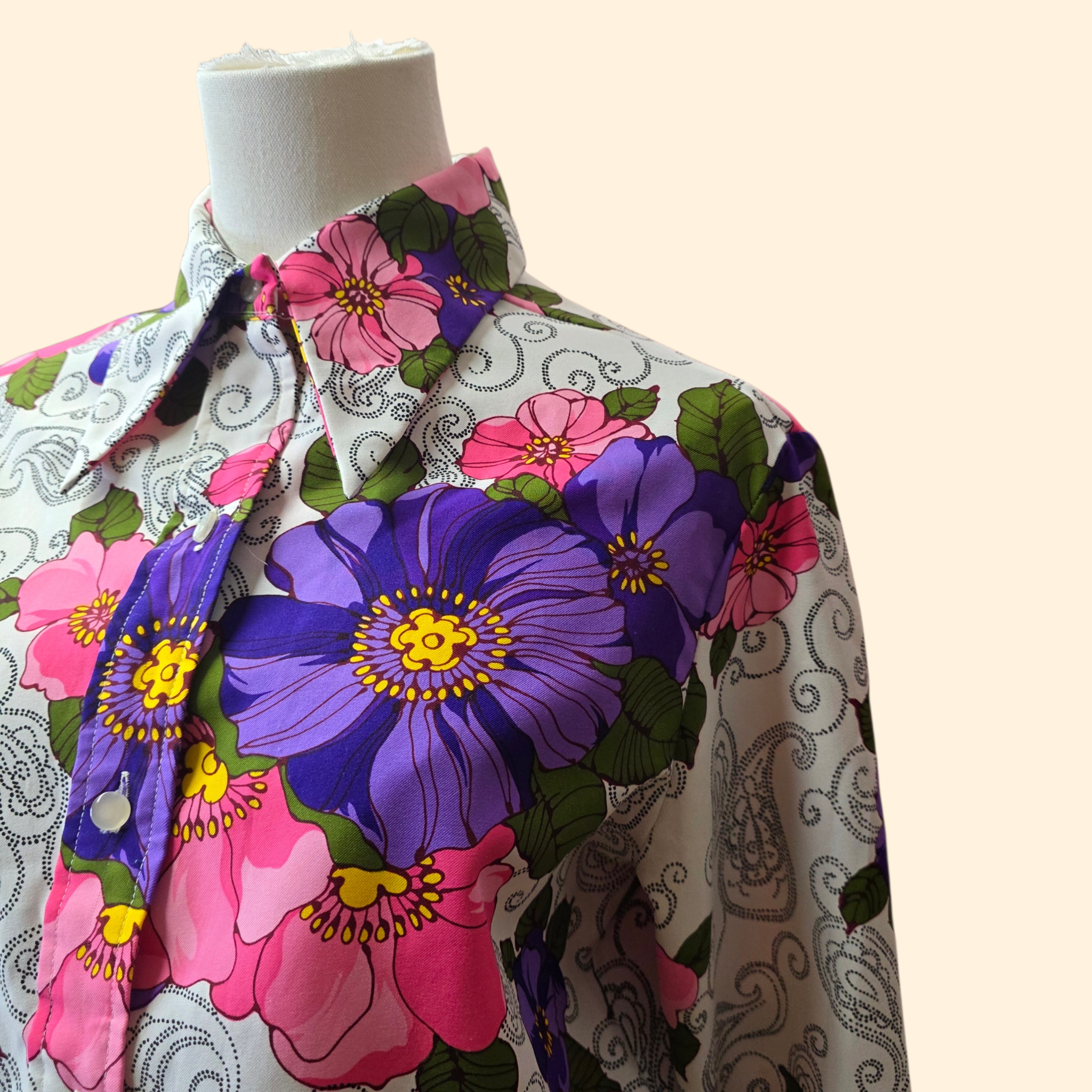 1960s Floral Print Dagger Collar Shirt ~ Large ~ Pink Purple Flower Power Paisley Long Sleeve Blouse