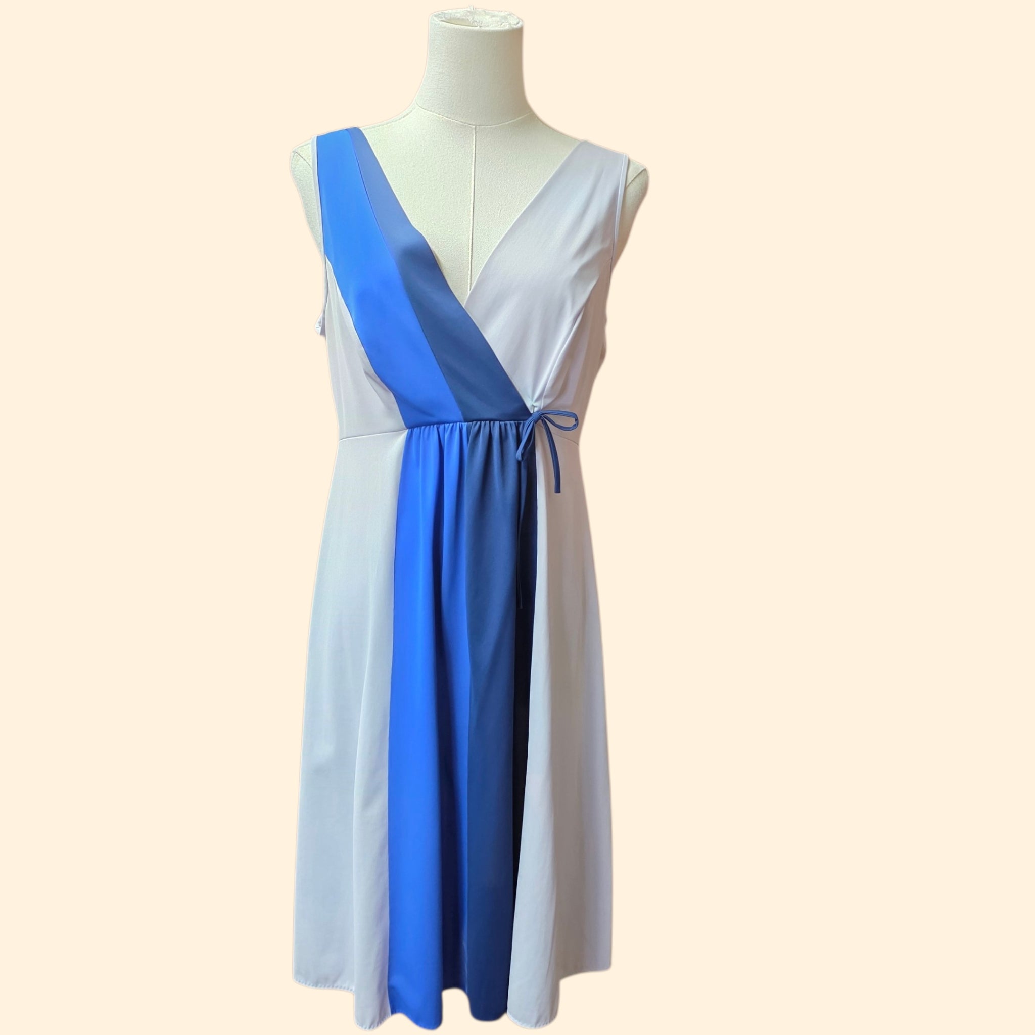 1960s Shadowline Blue Nightgown and Bed Jacket Set ~ Medium