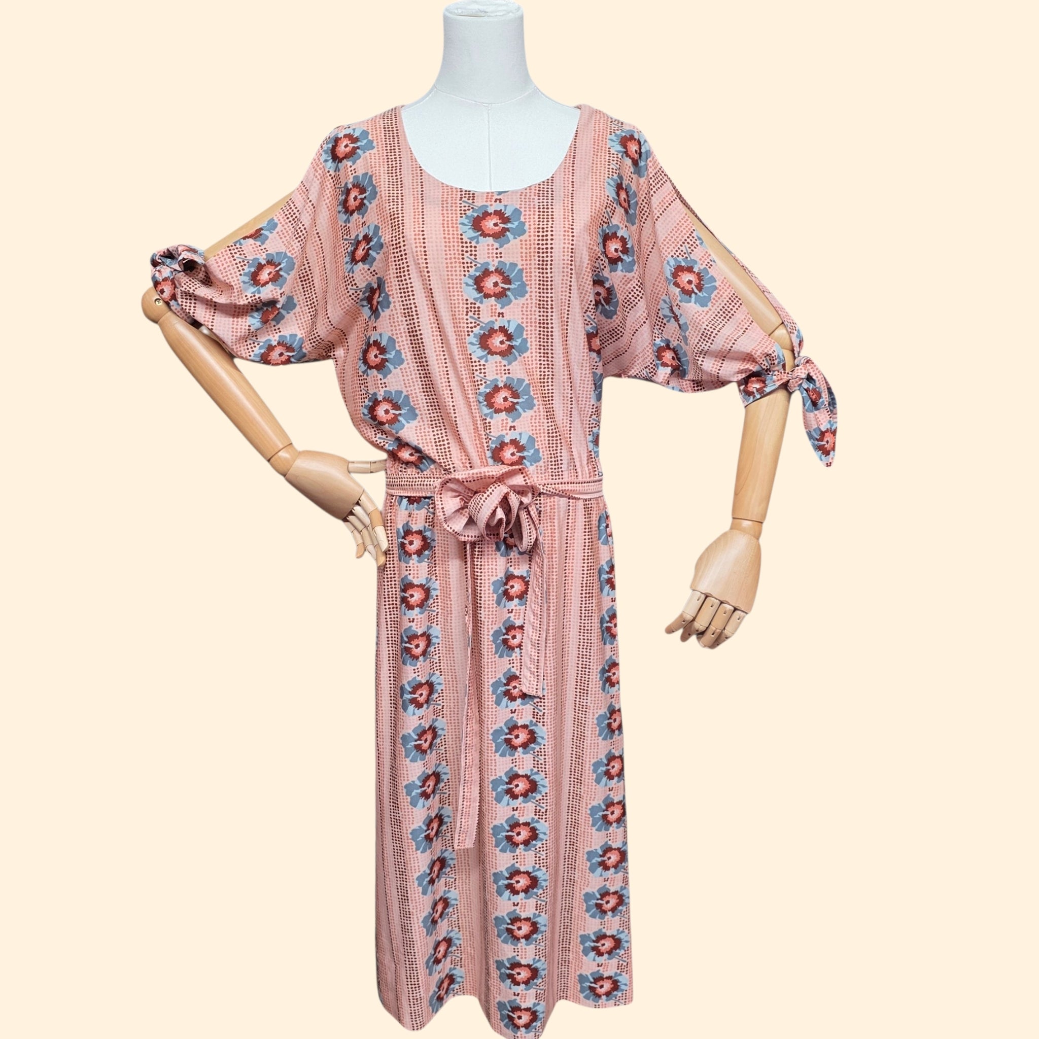 1970s Floral Midi Dress with Cold Shoulder Split Dolman Sleeves ~ Large