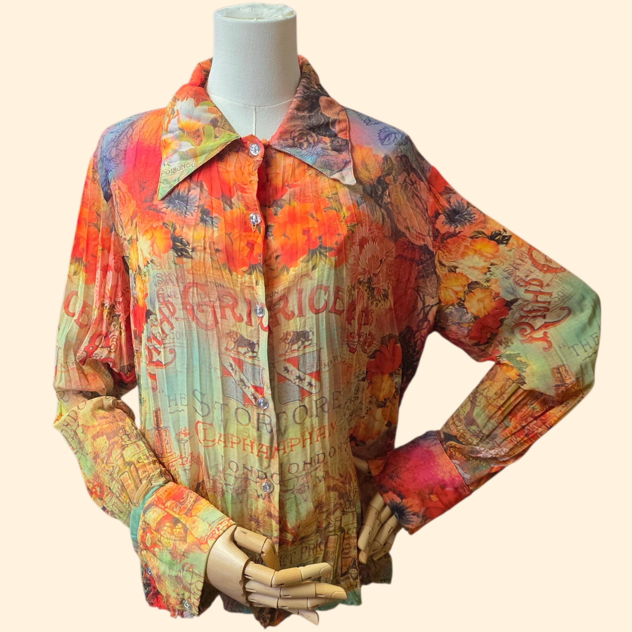 1990s Victorian Floral Novelty Print Blouse ~ Large ~ Dagger Collar