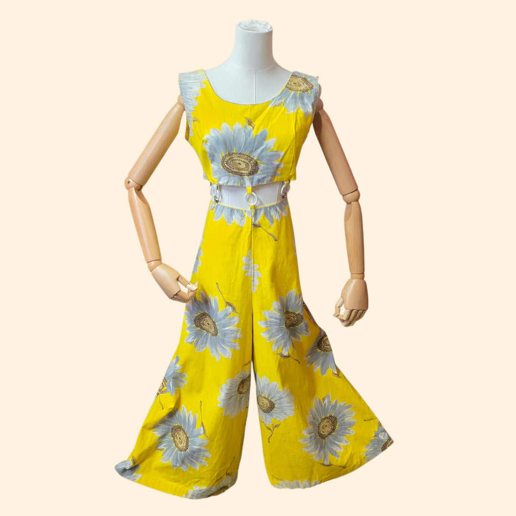 1970s Yellow Daisy Print Palazzo Jumpsuit with Cutout O-Ring Waistline ~ Small