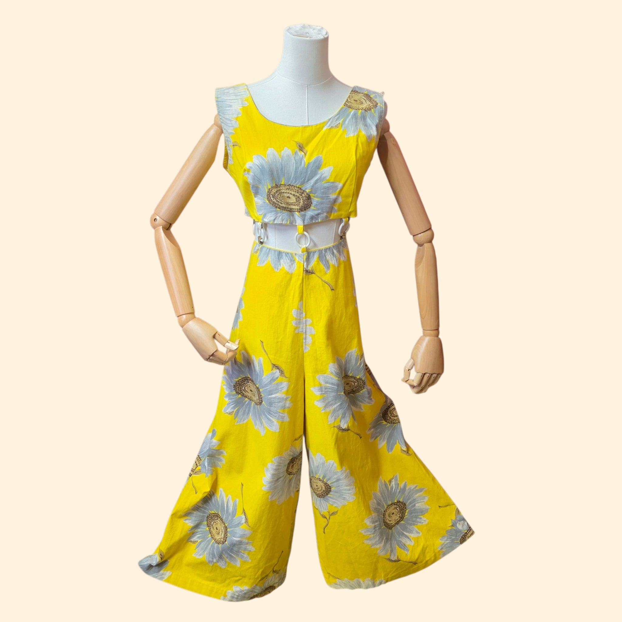 1970s Yellow Daisy Print Palazzo Jumpsuit with Cutout O-Ring Waistline ~ Small