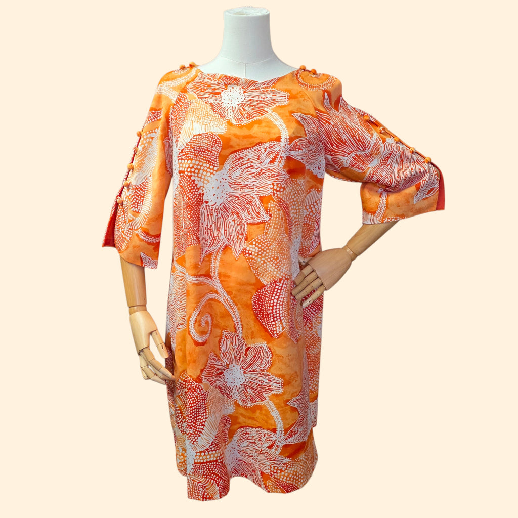 1970s Orange Batik Floral Print Hawaiian Long Sleeve Midi Shift Dress ~ Medium