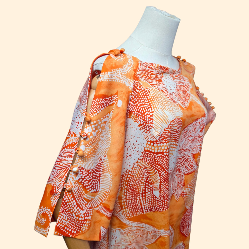 1970s Orange Batik Floral Print Hawaiian Long Sleeve Midi Shift Dress ~ Medium