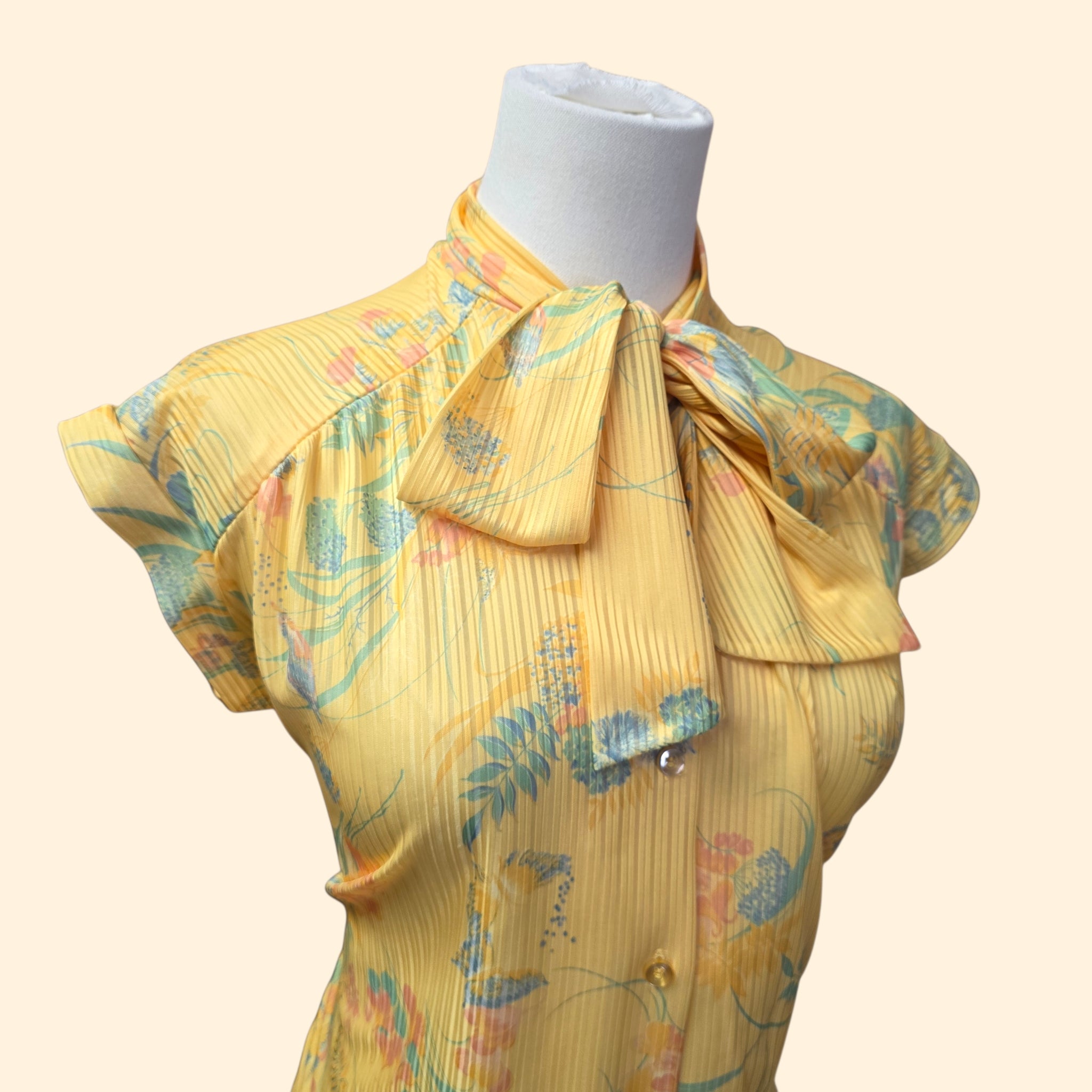 1970s Yellow Pastel Floral and Butterfly Cap Sleeve Pussy Bow Blouse ~ Medium Large