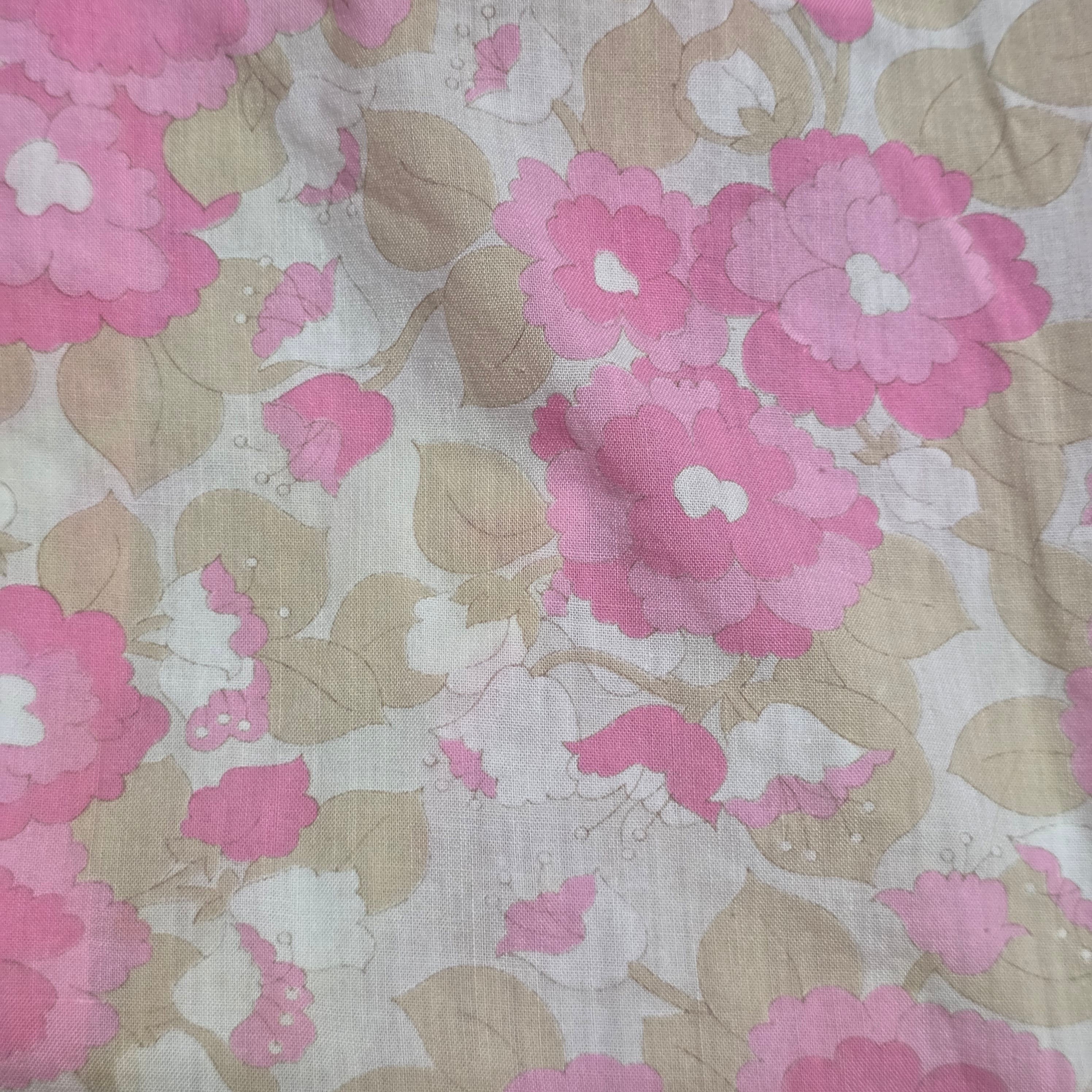 1960s Pink Floral Boxy Cut Sleeveless Blouse ~ Medium