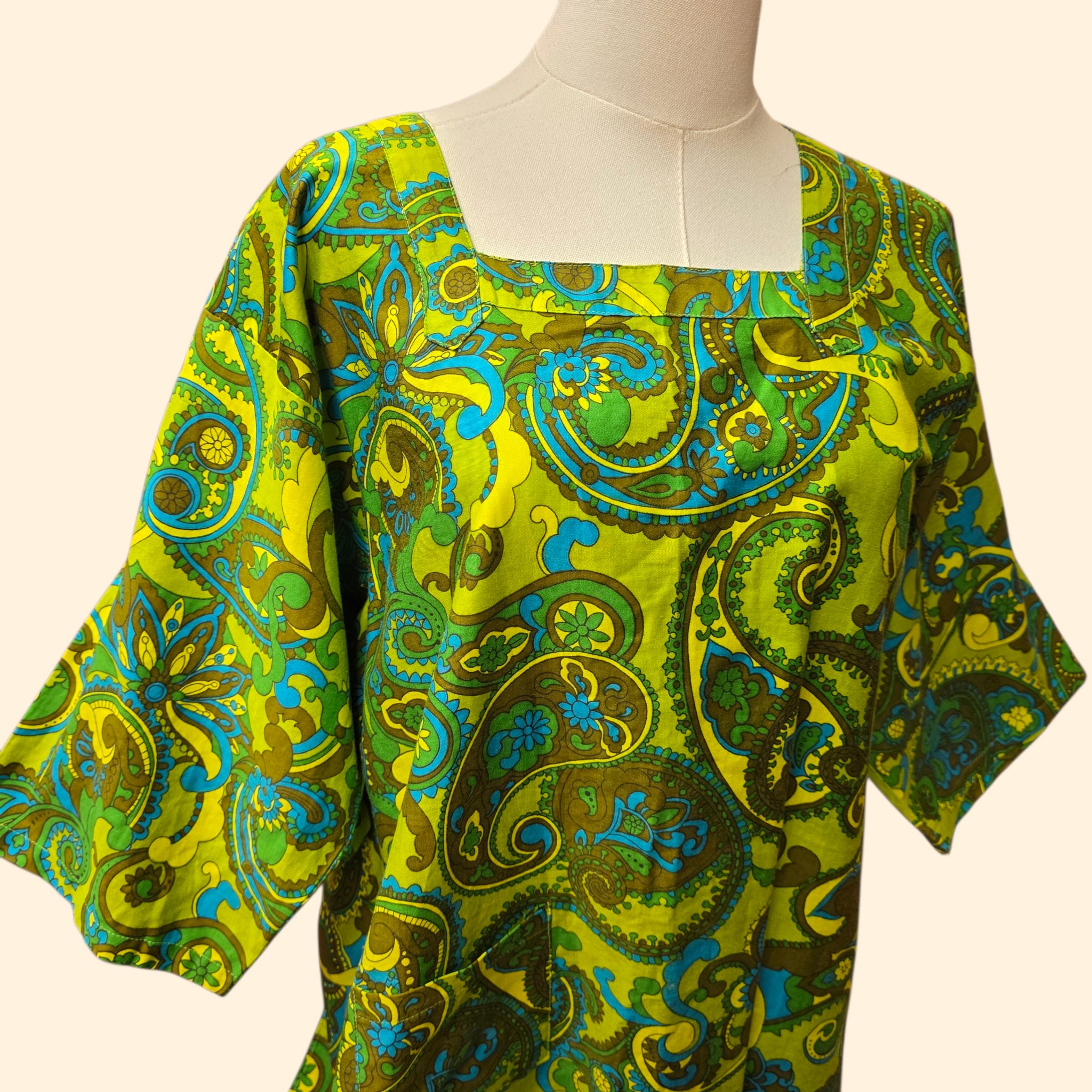 1960s Design House Psychedelic Paisley Print Smock Tunic ~ One Size Fits Most ~ Chartreuse Teal Cotton